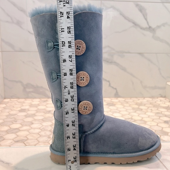 UGG Australia Bailey Button Triplet Dolphin Blue Leather Boots Women’s Size 6 - Picture 9 of 16